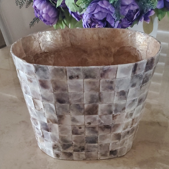 Mosaic Shell Decorative Vase nwot